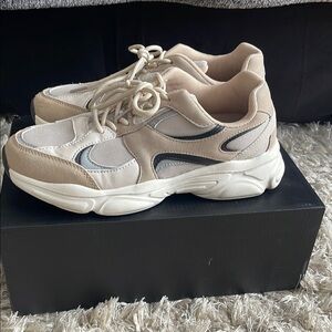 Stylish Beige Women's Sneakers